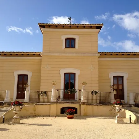 Hotel Villa Calandrino-2