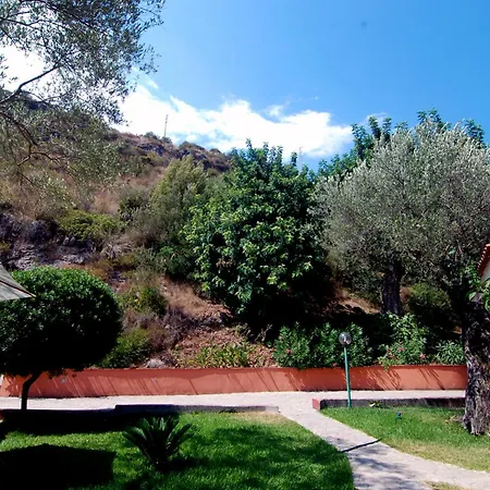 Villaggio Esca-2