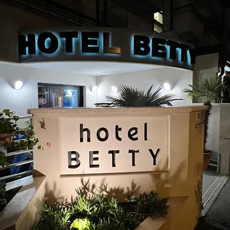 Hotel Betty Personal Style And Beach Village-2