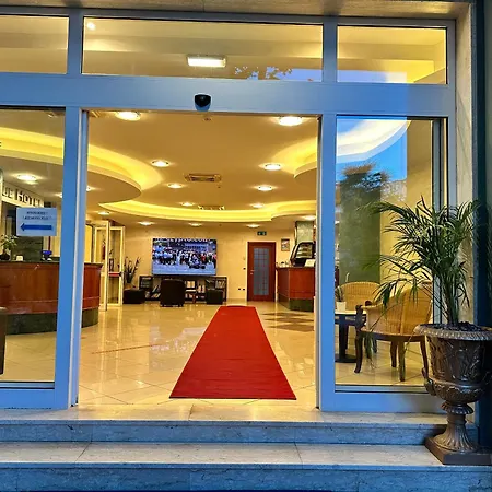 Blue Hotel-2