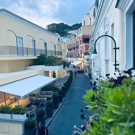 Piazzetta Diefenbach-3