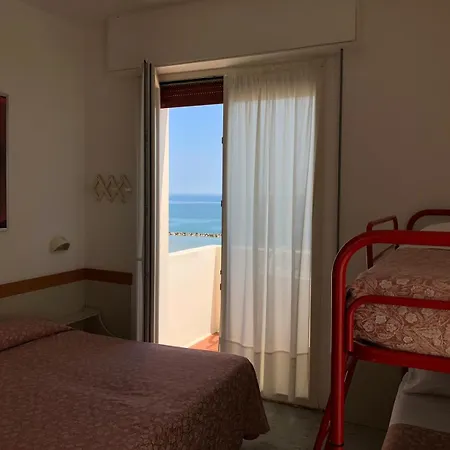 Hotel International-2