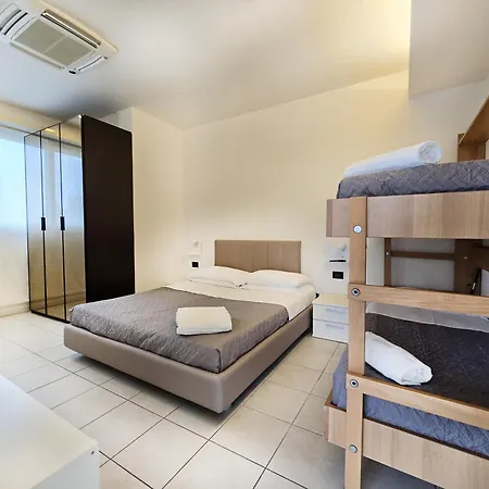 Hotel Avana Fronte Mare-3