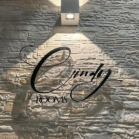 Cindy Rooms-2
