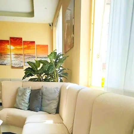 Hotel Manuela-3
