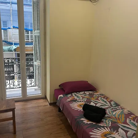 Hotel Lyonnais-3