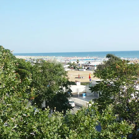 Global Hotel-2