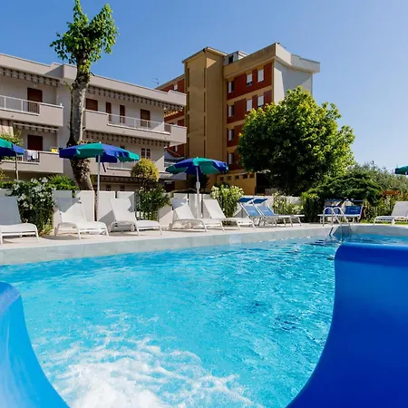 Clubhotel Residence Cesenatico-2