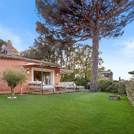 Le Tropézien - Vue Mer à 180, 3 chambres, jardin&piscine-2
