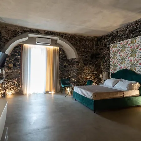 Charme Catania Central Suites-2