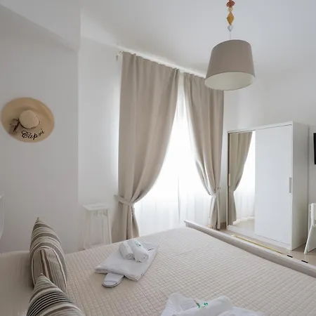 Panoramic Rooms Salerno-3