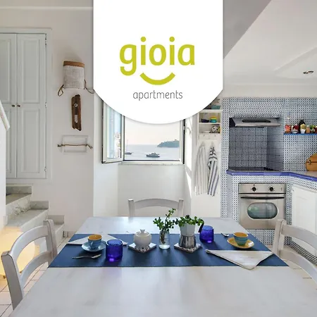Corricella Sea Window - Gioia Apartments-3
