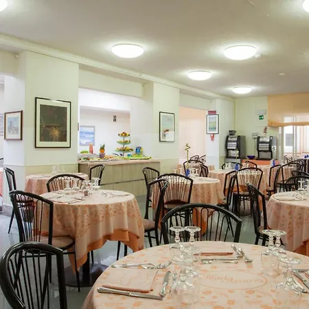 Hotel Azzurra-3