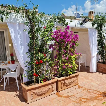 Luxury B&B Suite Jacuzzi Villa Filomena-2