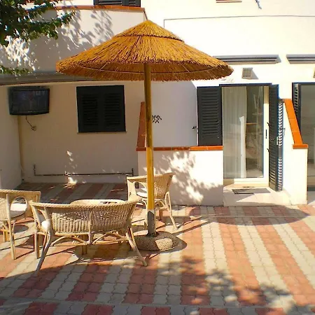 Residence&Bed e Breakfast AlaMarina-2