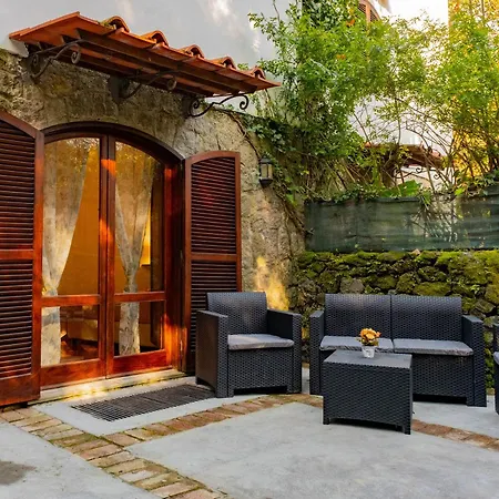 Villa Talia Sweet Rooms B&B-2