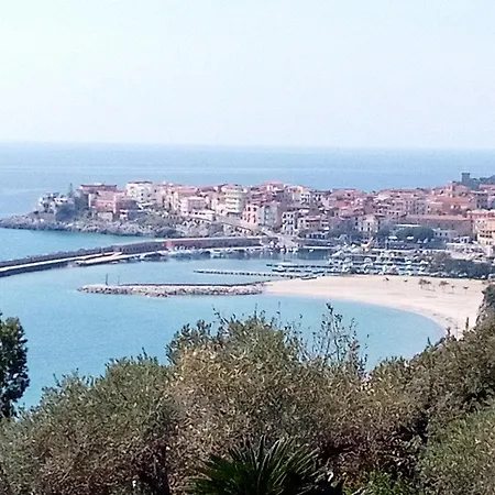 casa vacanze Villa BAIA-LUNA-2