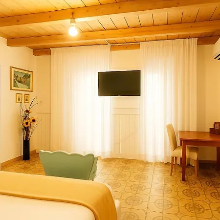 Amalfi Coast Room-2