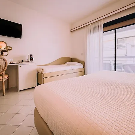 Hotel President - Vintage Hotel in centro-3