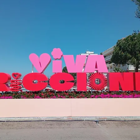 Hotel Garisenda sul Lungomare Riccione B&BRUNCH-3