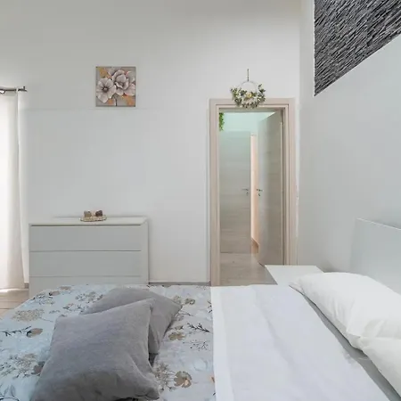 Dafne Home-3