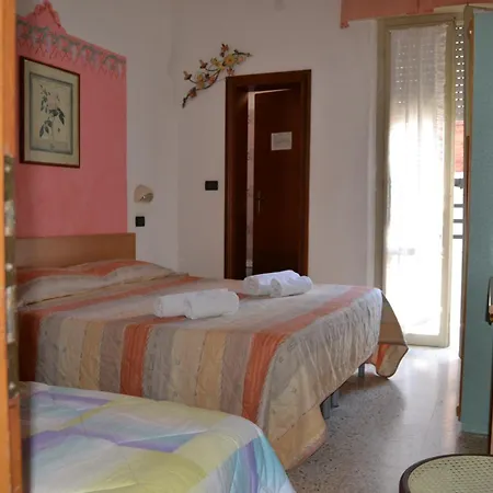 Hotel Rosy-2