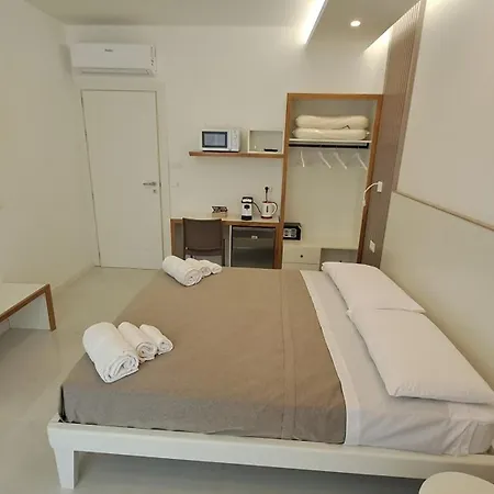Diamond Rooms Tropea-2