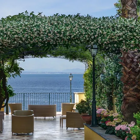 Imperial Hotel Tramontano-3