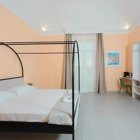 Aria Rooms-2