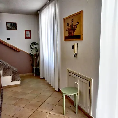 Affittacamere Ristorante Lo Scudo-2