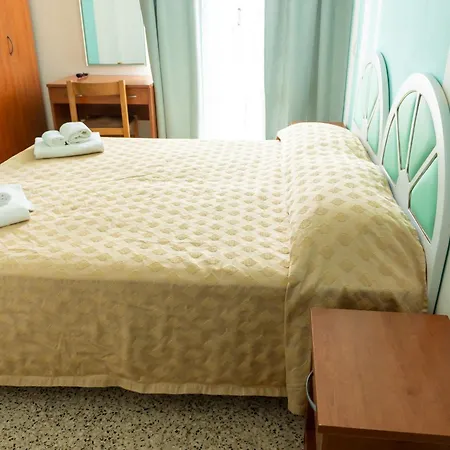 Hotel Gin sul mare-2