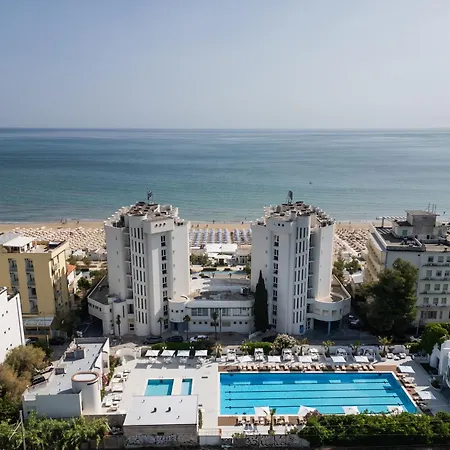 Hr Resort-3