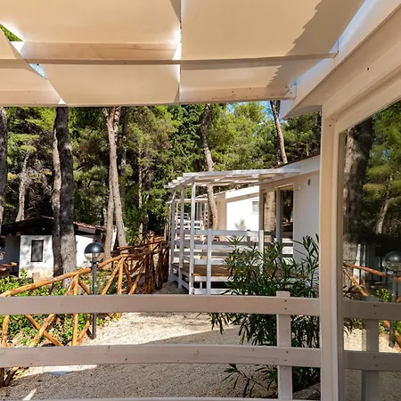 Villaggio Camping Punta Lunga-3