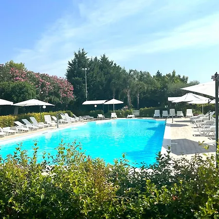 Hotel Park Village-3