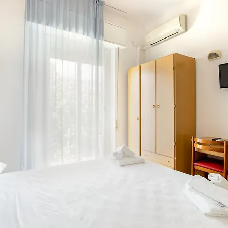 Hotel Rimini Garden-2