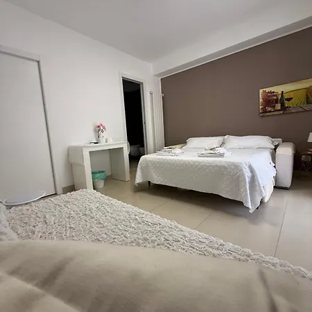 Four Rooms Naxos-2