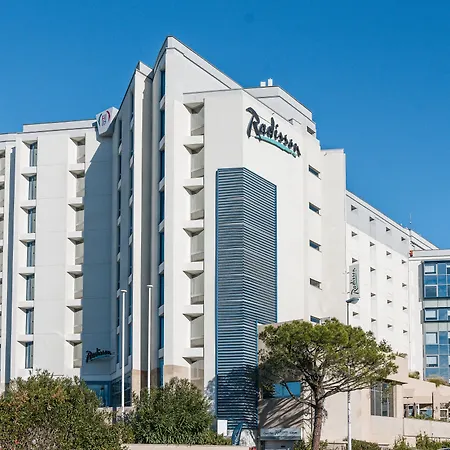 Radisson Hotel Nice Airport-2