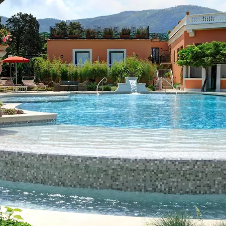 Grand Hotel Royal-3
