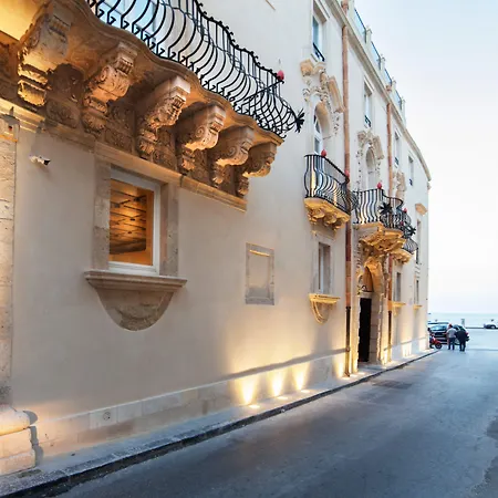 Algilà Ortigia Charme Hotel-3