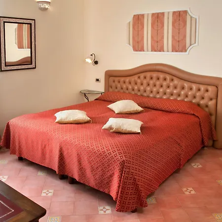 Hotel L'Antico Convitto-3