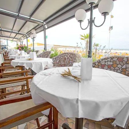 Hotel Strand-3