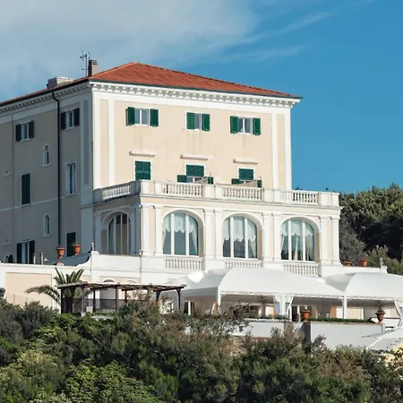 Villa Parisi Grand Hotel-2