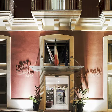 Hotel 33 Baroni-3