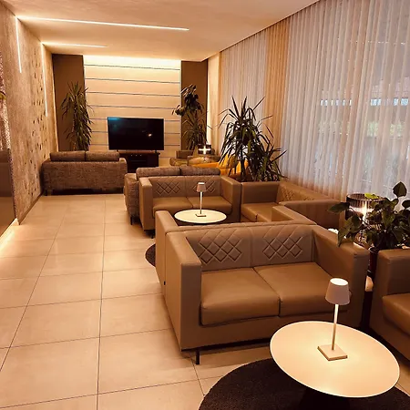 Hotel Derby S-3