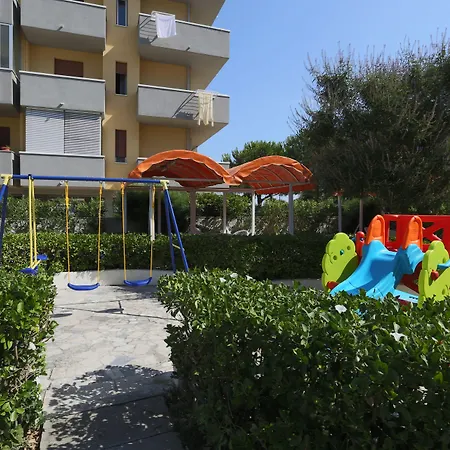 Hotel Marina Beach - Azzurro Club-2
