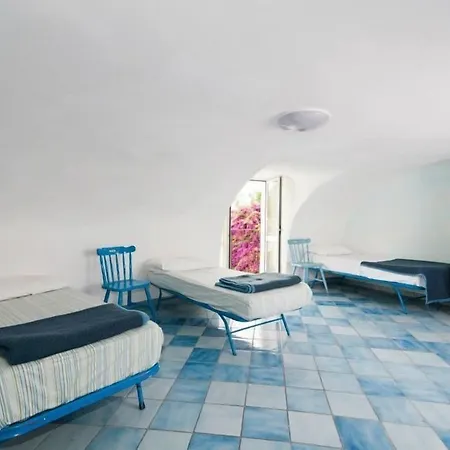 Ring Hostel-3