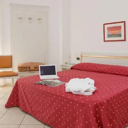 Excelsior Hotel E Appartamenti-3