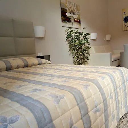 Hotel Etnea Royal Suites-2