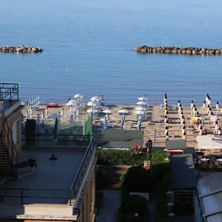 Hotel Plaza-2