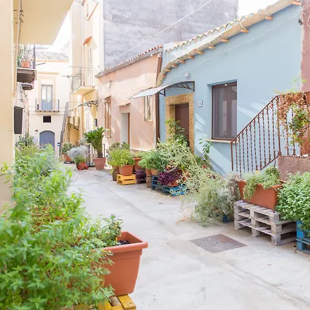 Casa dell'Aromatario b&b-2